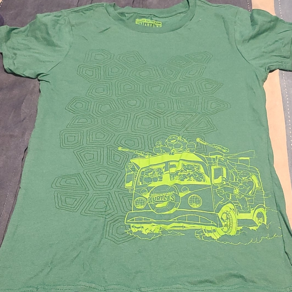3 for 24$ LOOTWEAR TEE SIZE L